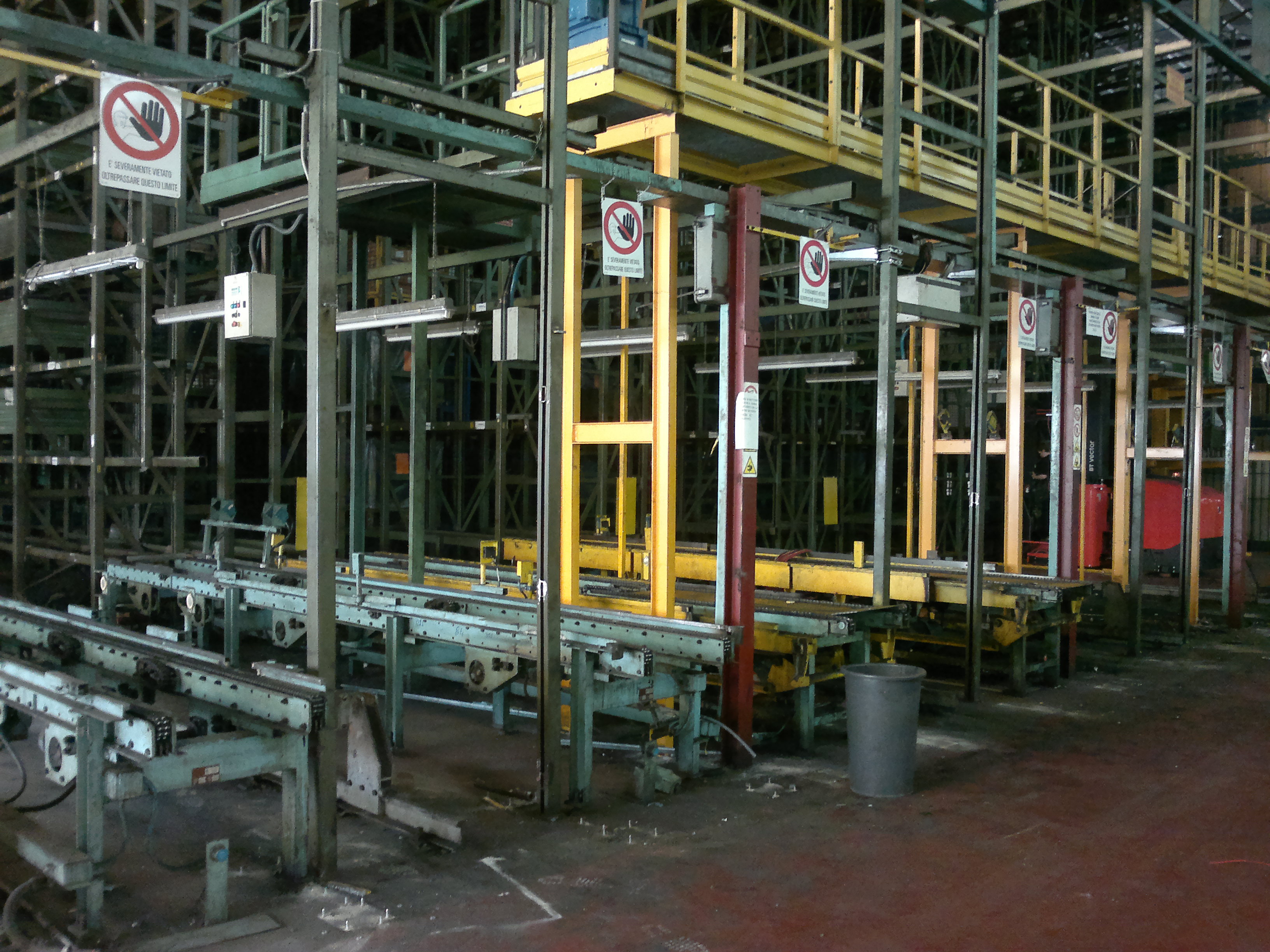 Demolizione magazzino automatico Lombardini 1 Demolizione magazzino automatico Lombardini 1