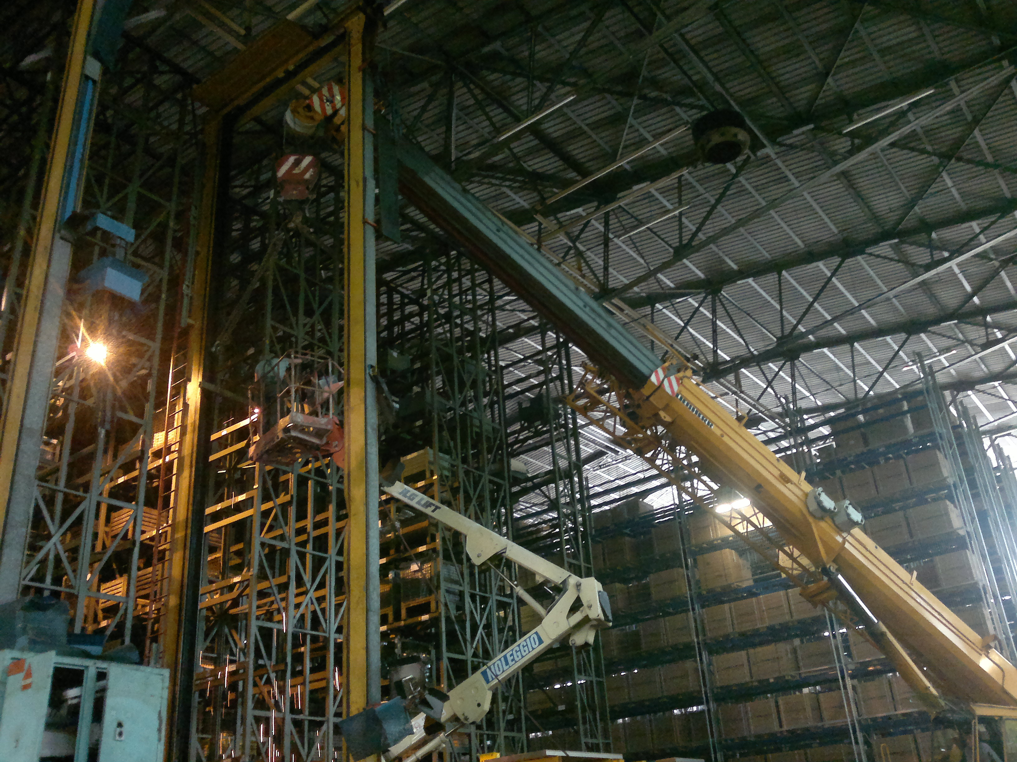 Demolizione magazzino automatico Lombardini 6 Demolizione magazzino automatico Lombardini 6